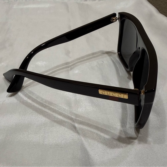 Gucci Men’s Sunglasses - Picture 4 of 9